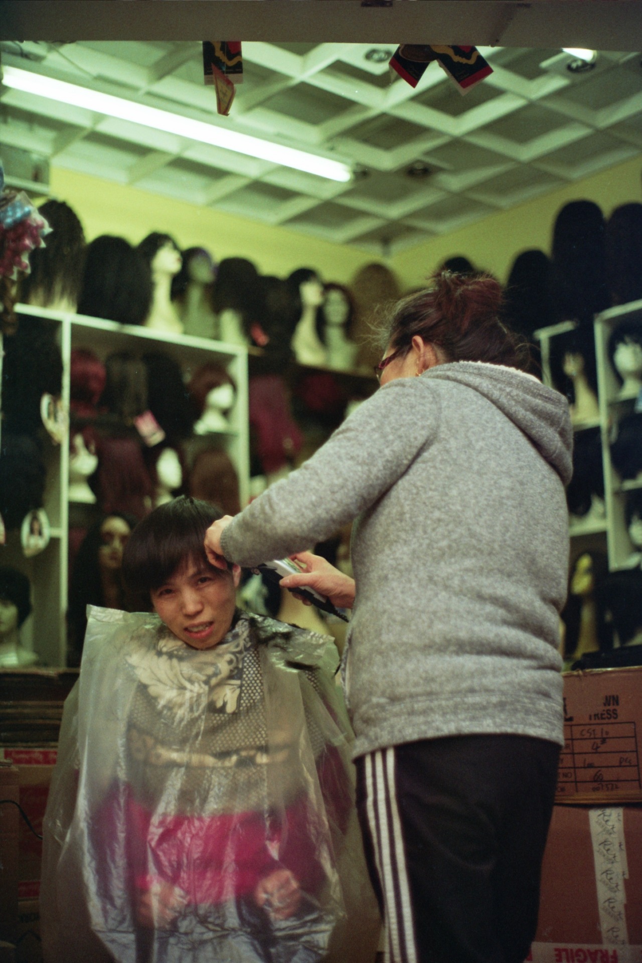Hairdresser, Brixton, London 2017